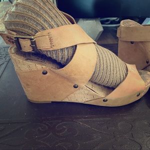 SOLD. Lucky brand leather wedge 9.5